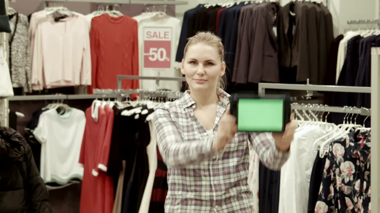 Free Stock Video Showing A Tablet With A Green Screen Live Wallpaper