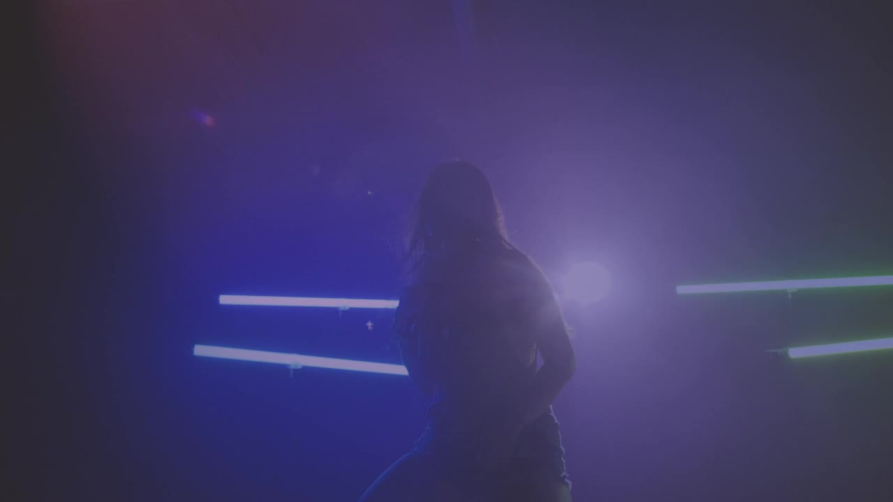 Free Stock Video Silhouette Of A Dancer On A Floor With Smoke And Live Wallpaper