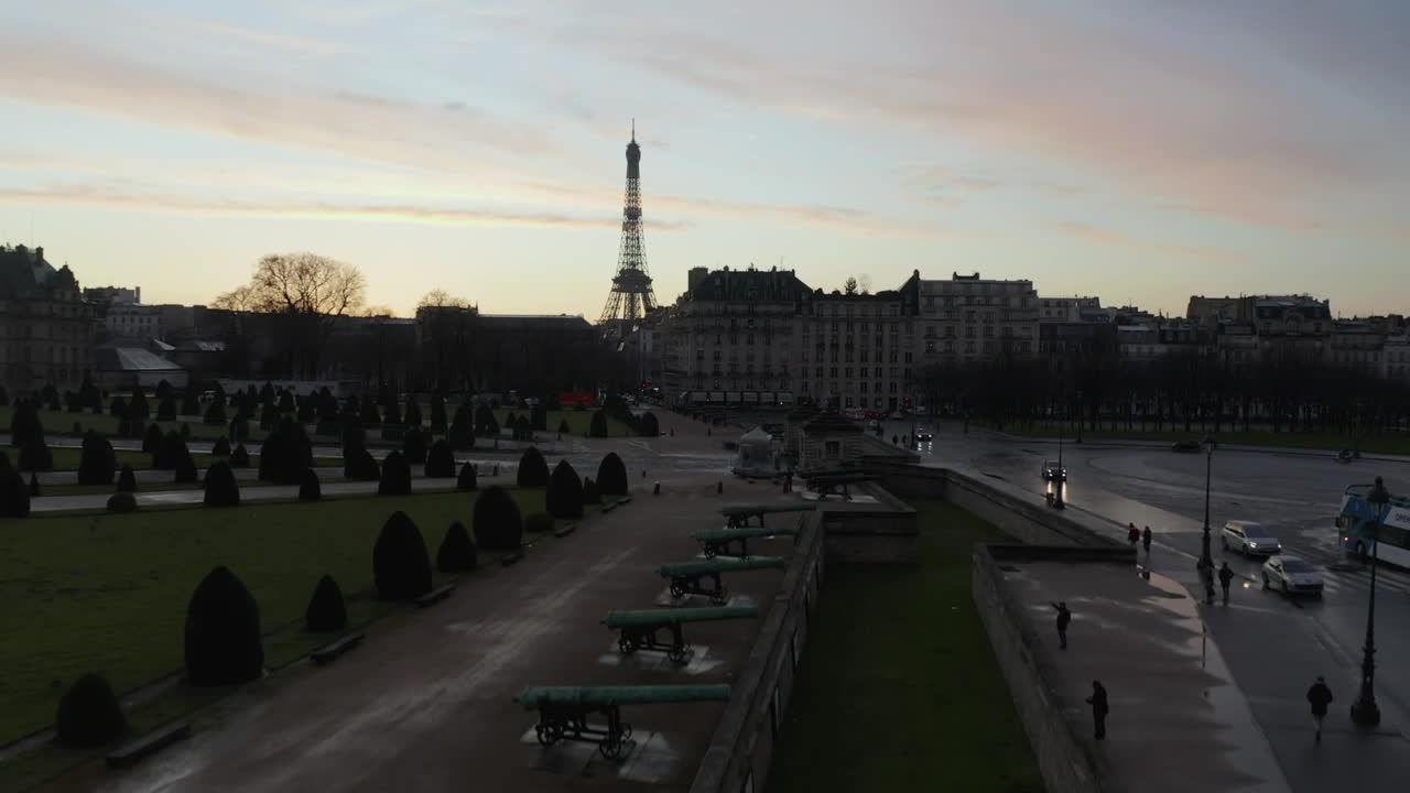 Free Stock Video Silhouette Of The Eiffel Tower On The Paris Skyline Live Wallpaper