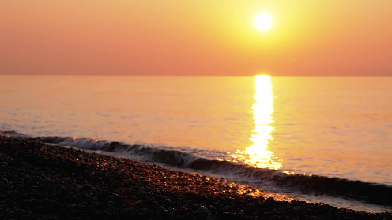 Free Stock Video Silhouette Of Woman Walking On The Beach At Sunset Live Wallpaper