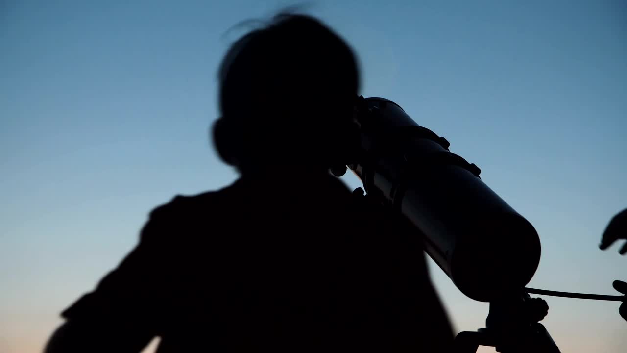 Free Stock Video Silhouettes Of A Man And A Boy With A Telescope Live Wallpaper
