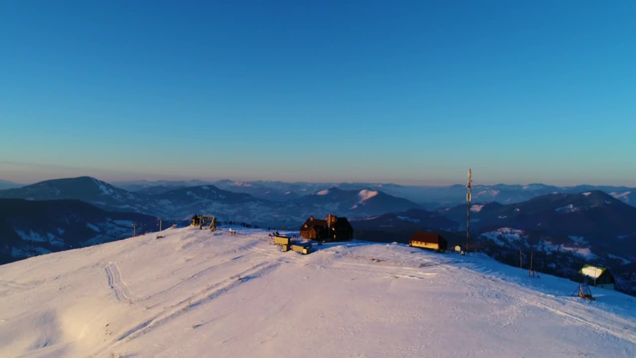 Free Video Stock Ski Resort On Top Of A Mountain Live Wallpaper