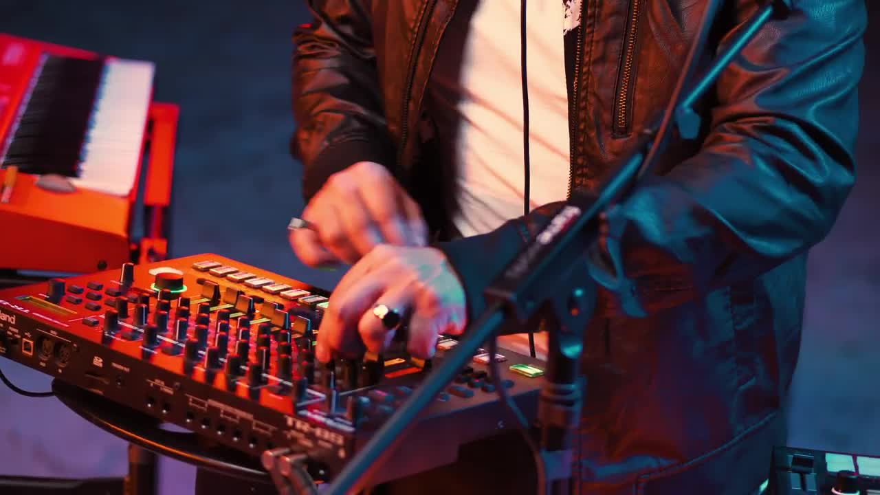 Free Video Stock Skillful Dj Playing With His Console Live Wallpaper