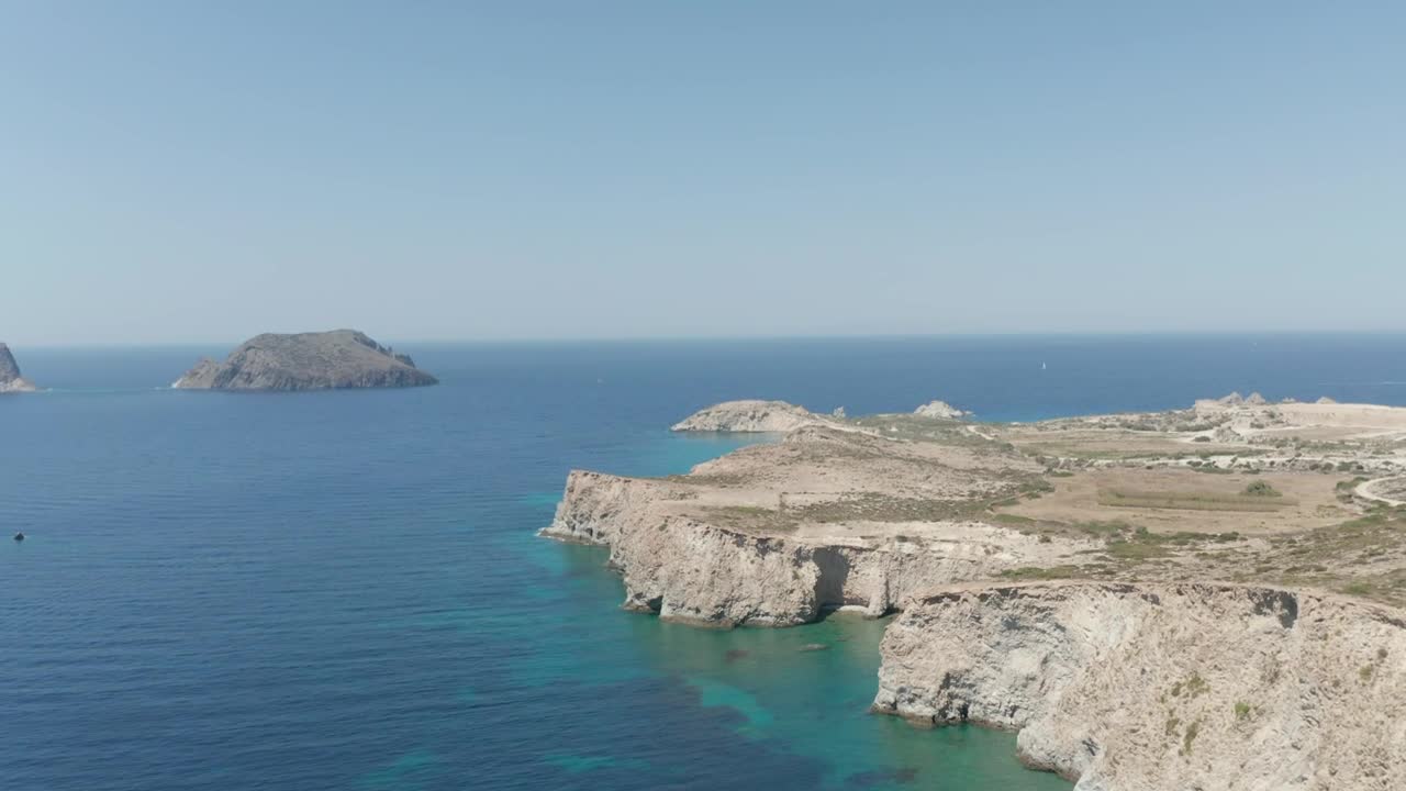 Free Video Stock Skyline View Of The Blue Sea And The Coast Live Wallpaper