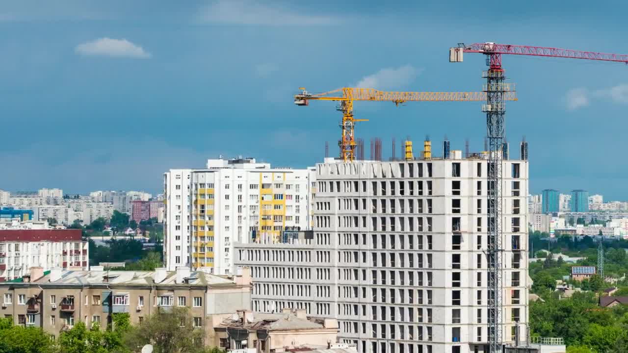 Free Video Stock Skyscrapers Under Construction With Cranes On Top Live Wallpaper