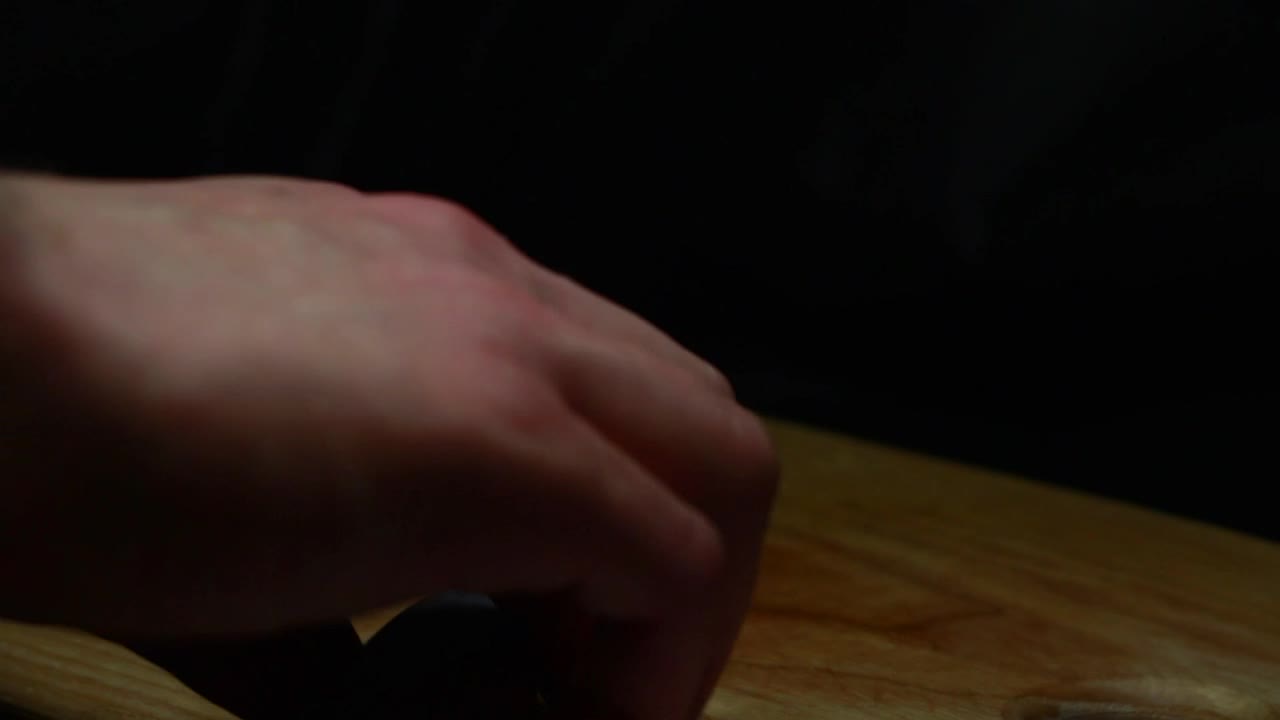 Free Video Stock Slicing A Yellow Pepper Live Wallpaper