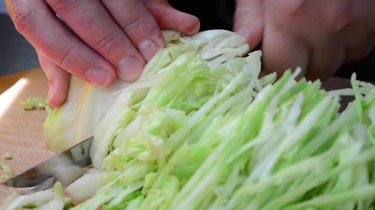 Free Video Stock Slicing Cabbage Close Up Live Wallpaper
