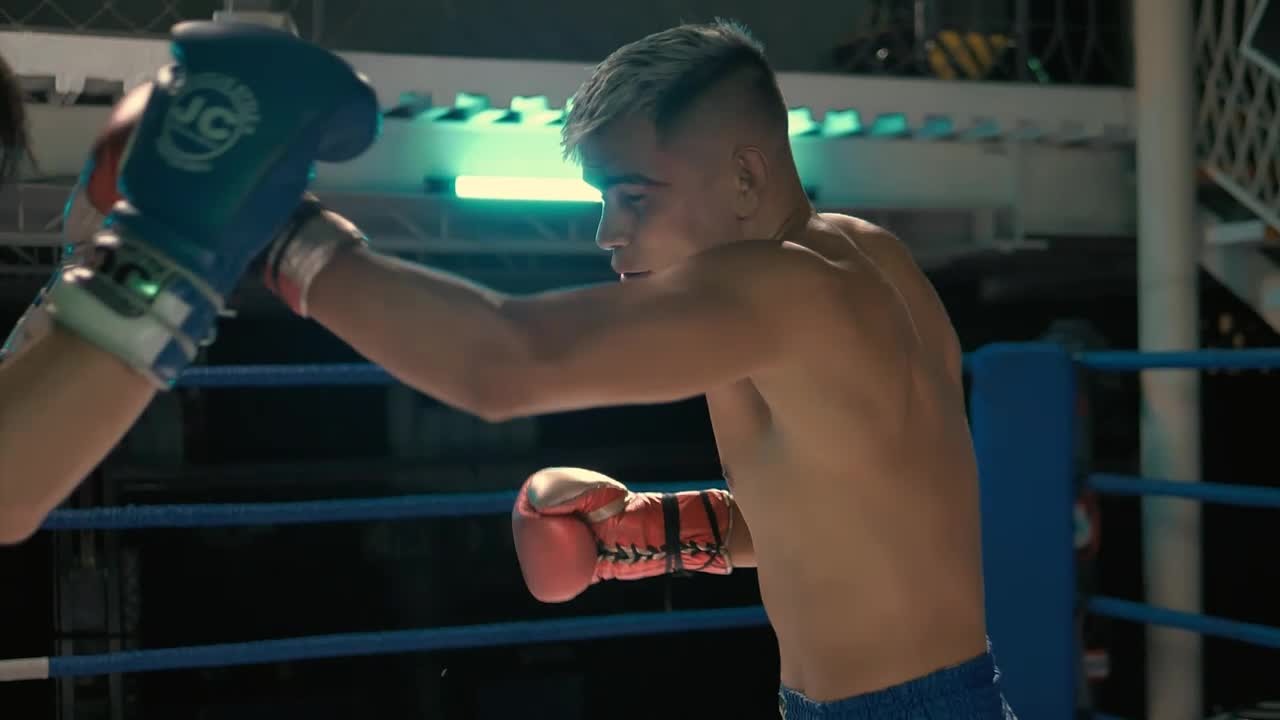 Free Video Stock Slow Motion Video Of A Boxing Fight Live Wallpaper