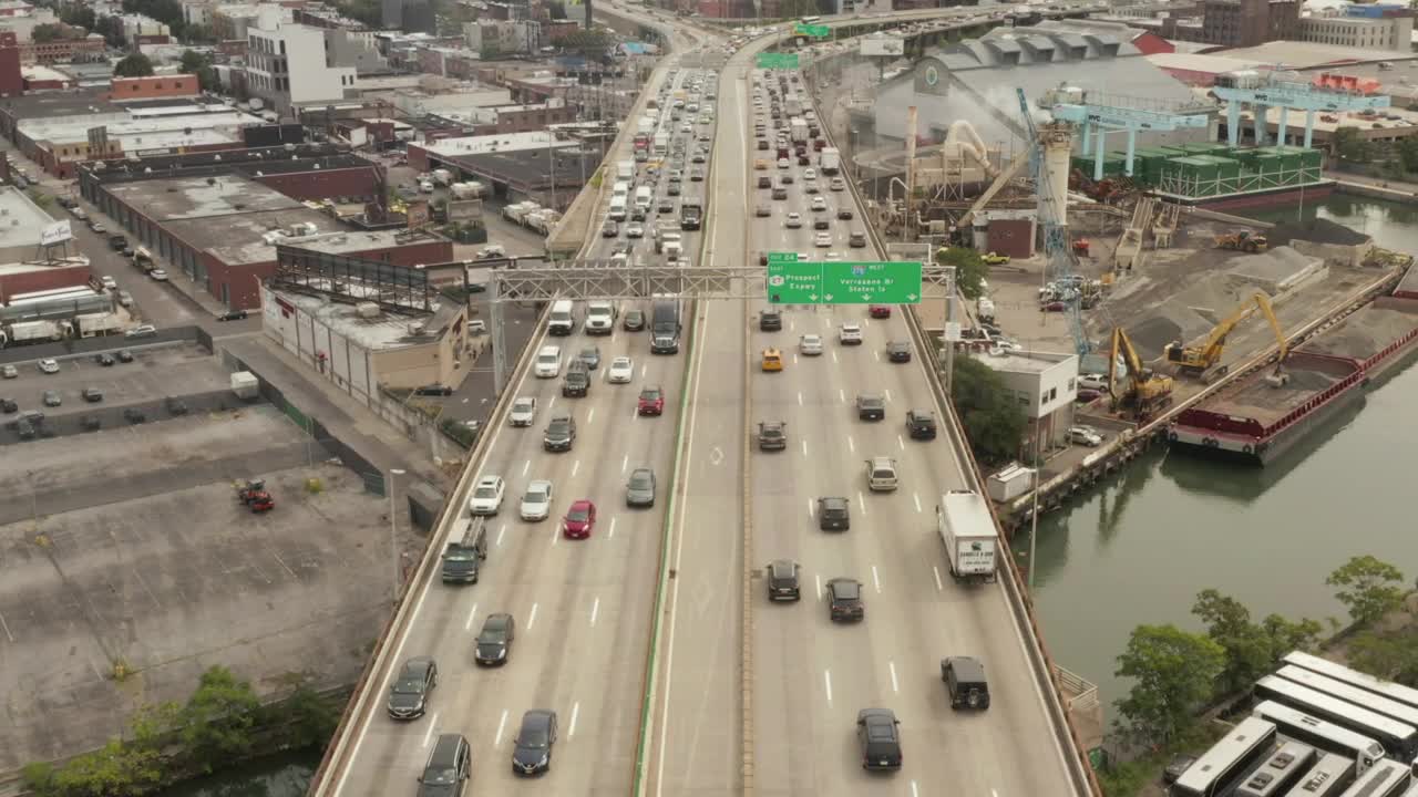 Free Video Stock Slow Traffic On The Bridge At The Industrial Zone Live Wallpaper
