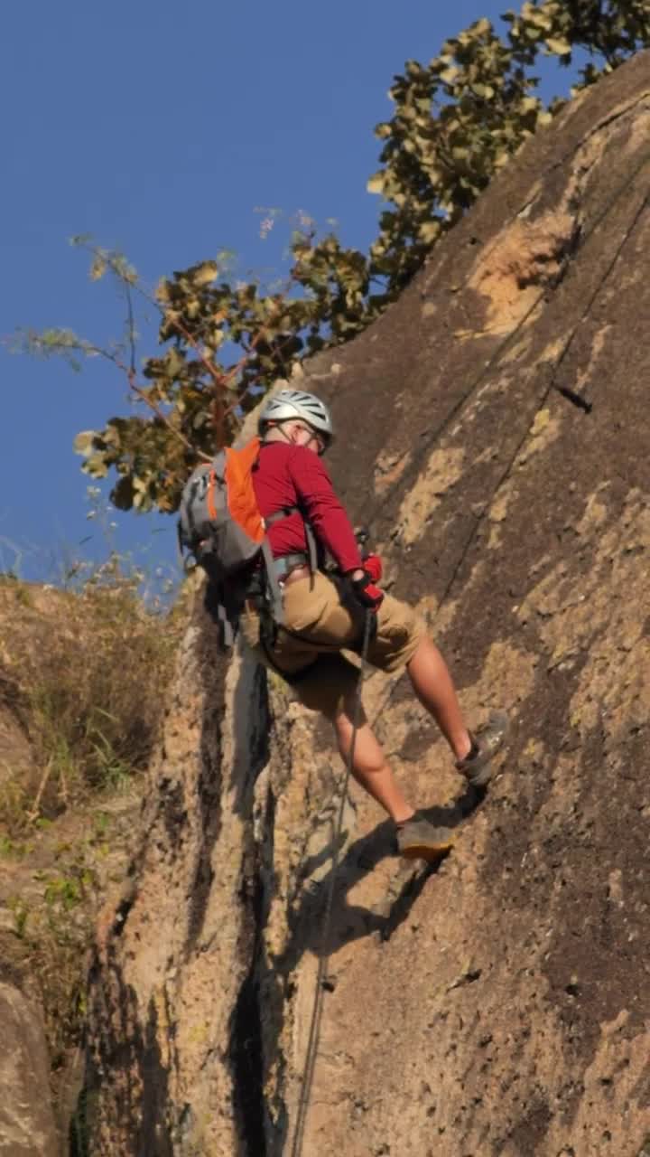 Free Video Stock Slowly Descending A Rocky Mountain Live Wallpaper