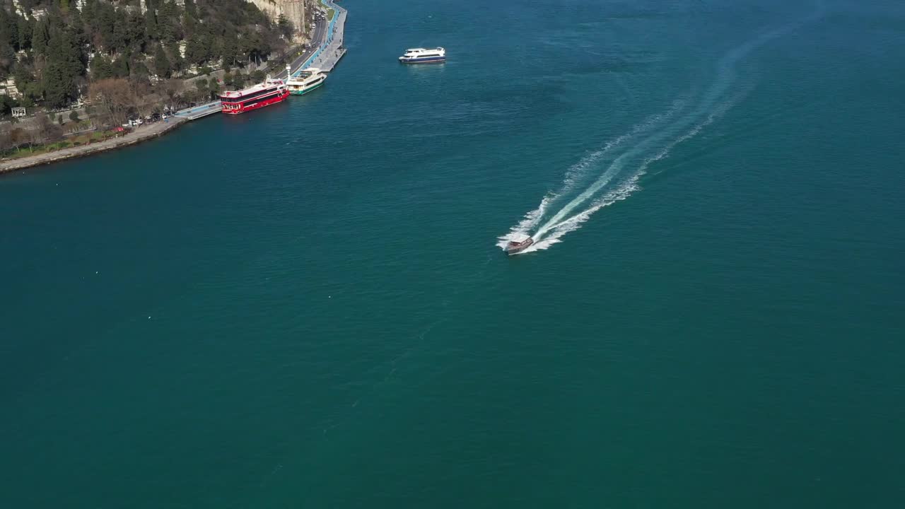 Free Video Stock Small Boat Moving Quickly Live Wallpaper