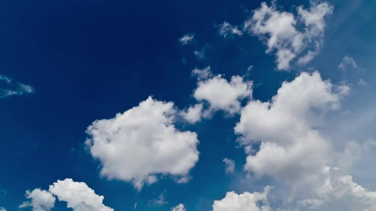 Free Video Stock Small Clouds Forming Timelapse Live Wallpaper