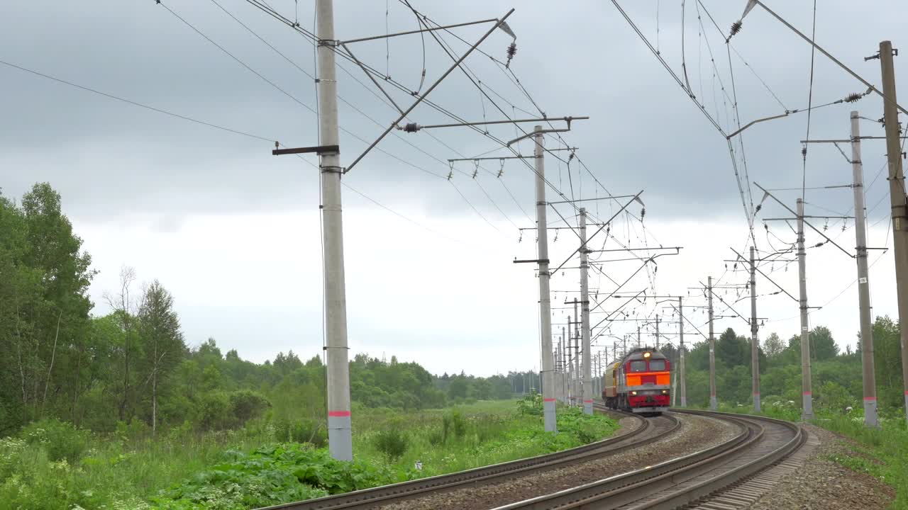 Free Video Stock Small Train Heading Towards A City Live Wallpaper