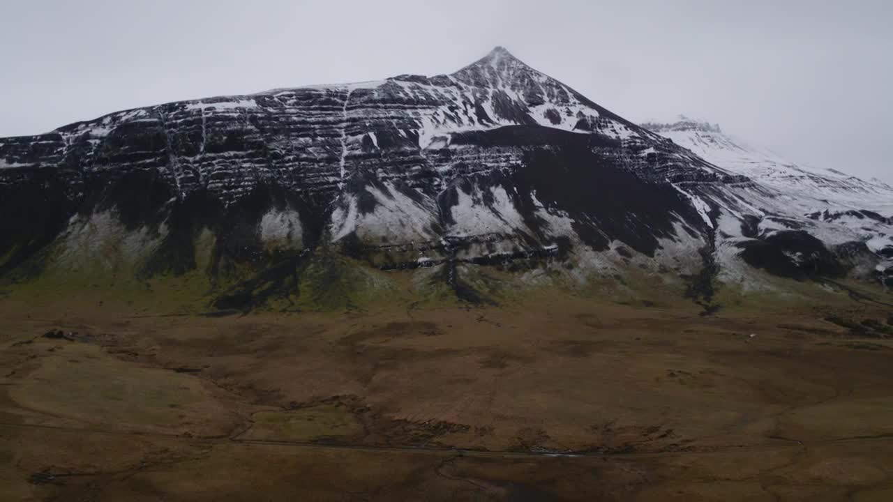 Free Video Stock Snow Covered Mountain Range Live Wallpaper