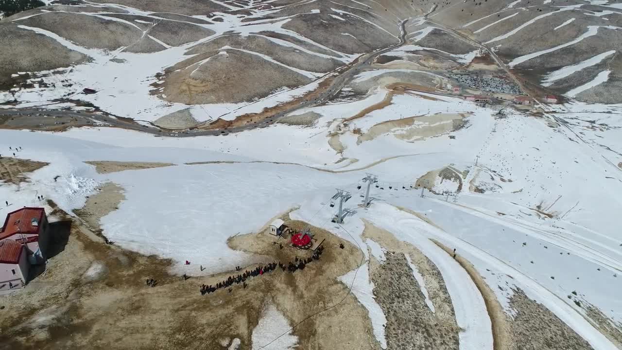Free Video Stock Snow Covered Mountains At A Ski Resort Live Wallpaper