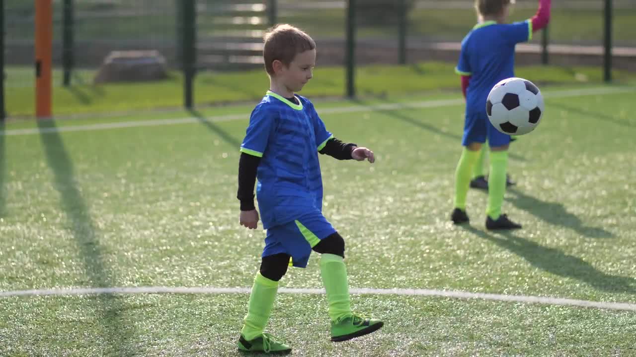 Free Video Stock Soccer Player Kicking A Ball During Training Live Wallpaper