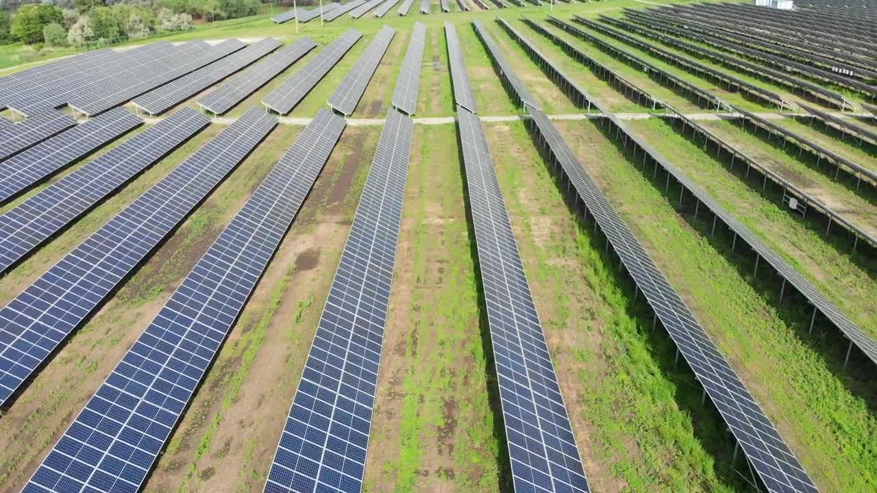 Free Video Stock Solar Panels In A Power Station Live Wallpaper