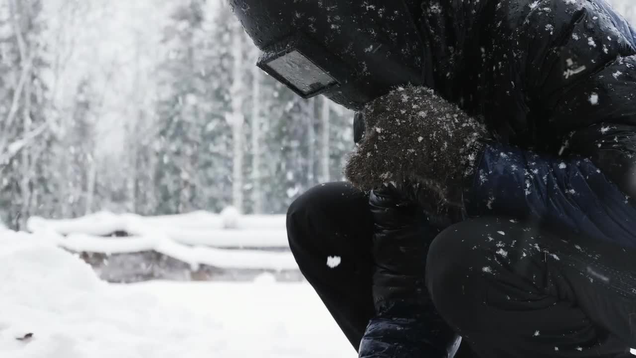 Free Video Stock Soldering Metal Parts Outdoors In The Winter Live Wallpaper