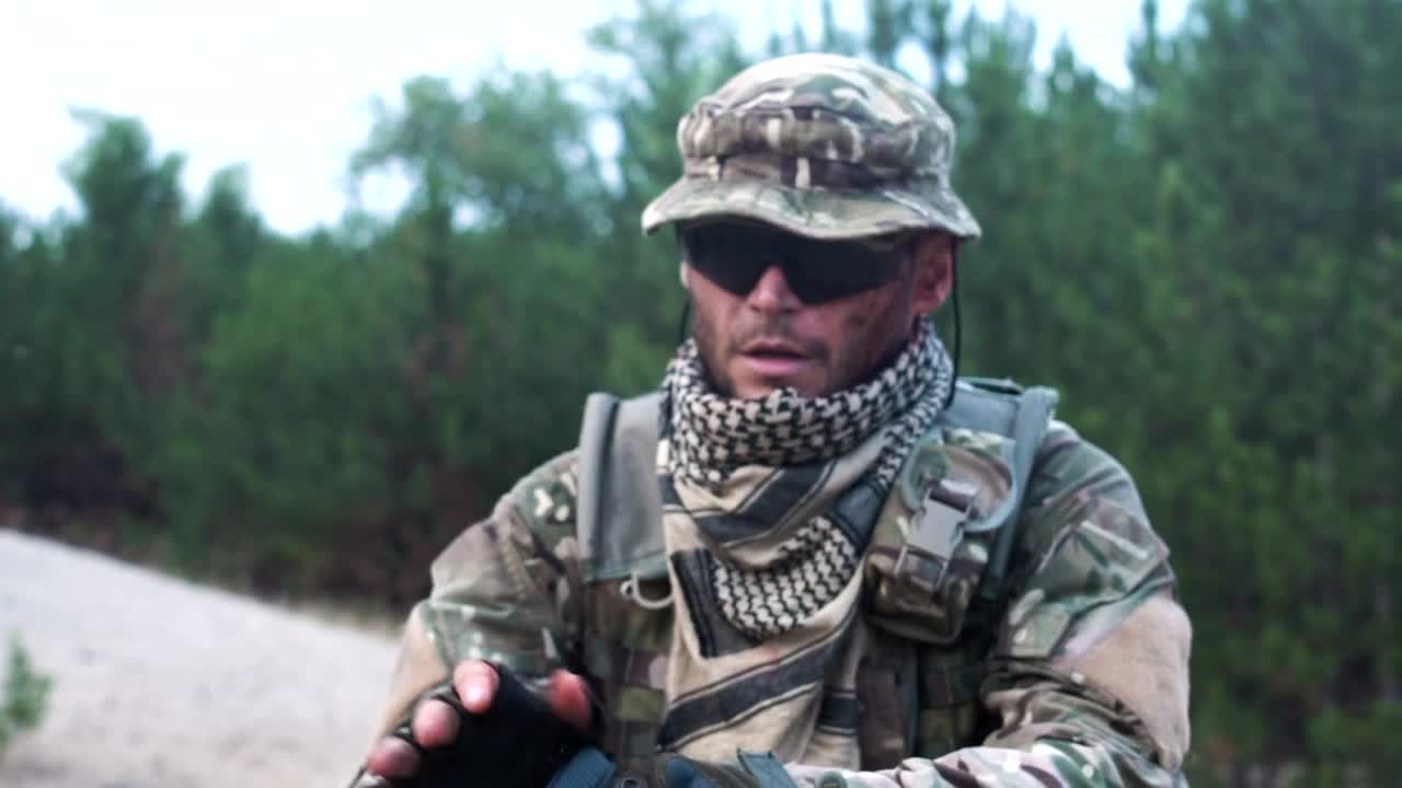 Free Video Stock Soldier Outdoors Shooting The Gun Live Wallpaper