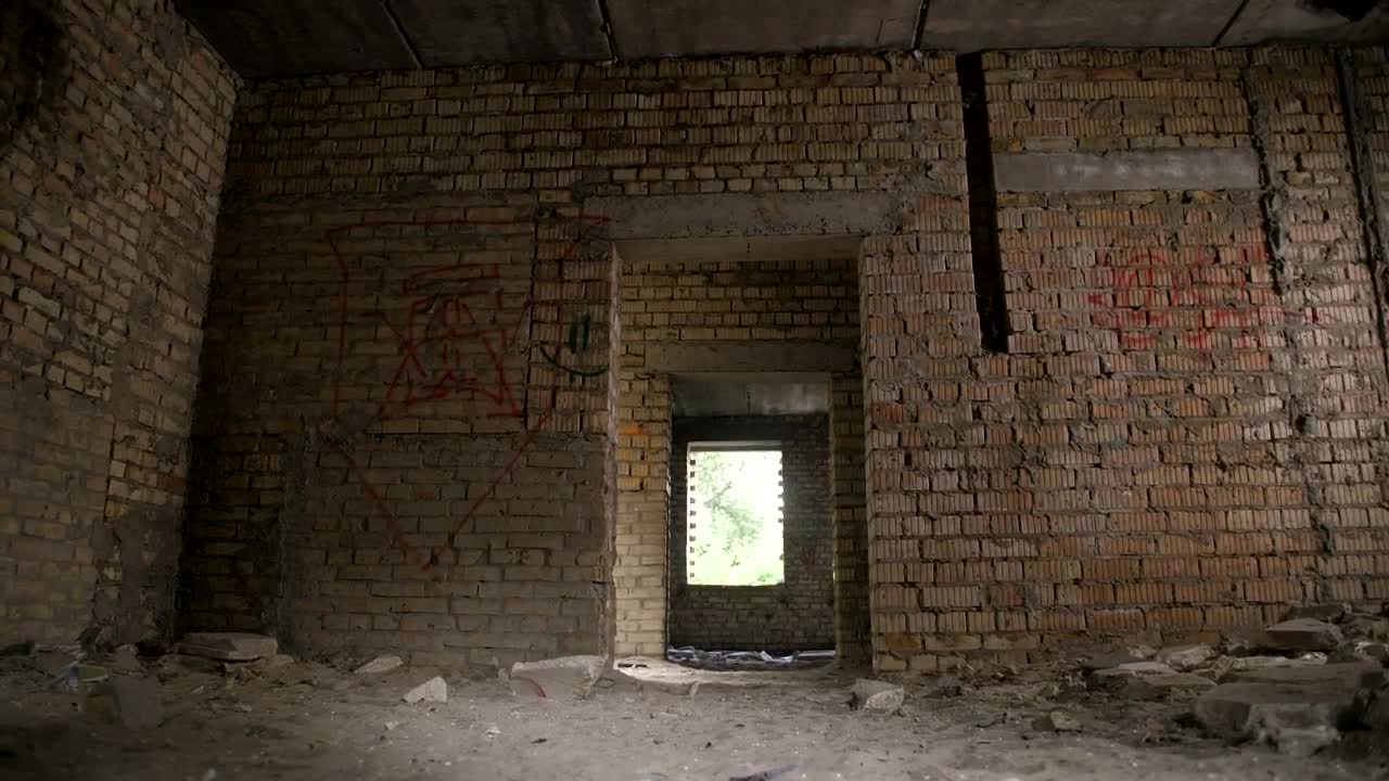 Free Video Stock Soldiers Clearing A Room Live Wallpaper