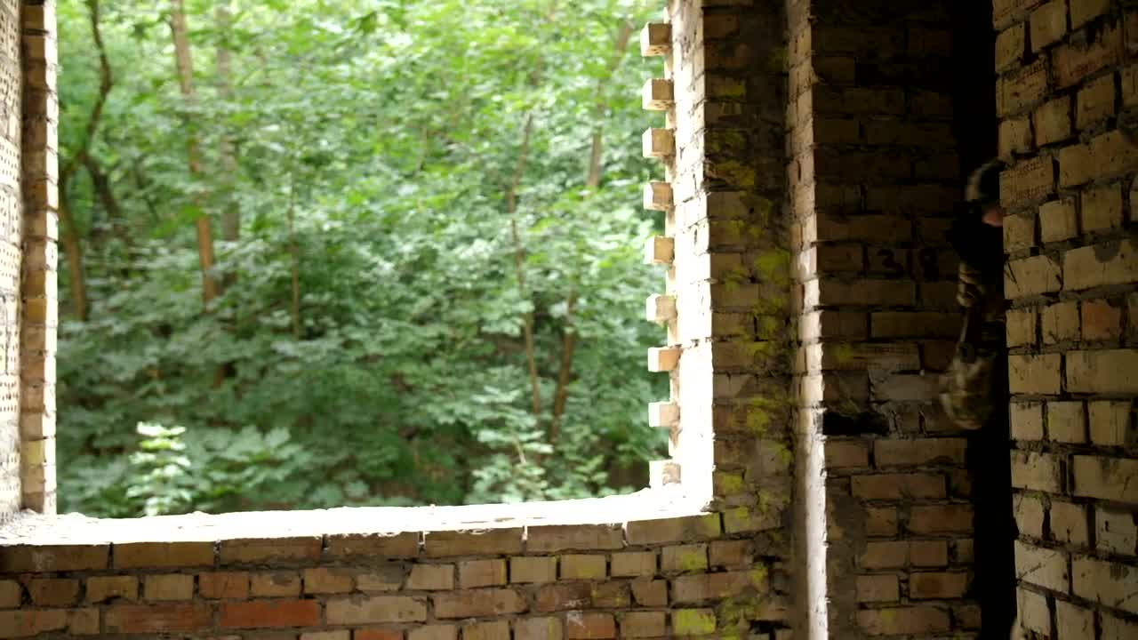 Free Video Stock Soldiers Slowly Clearing The Halls Live Wallpaper