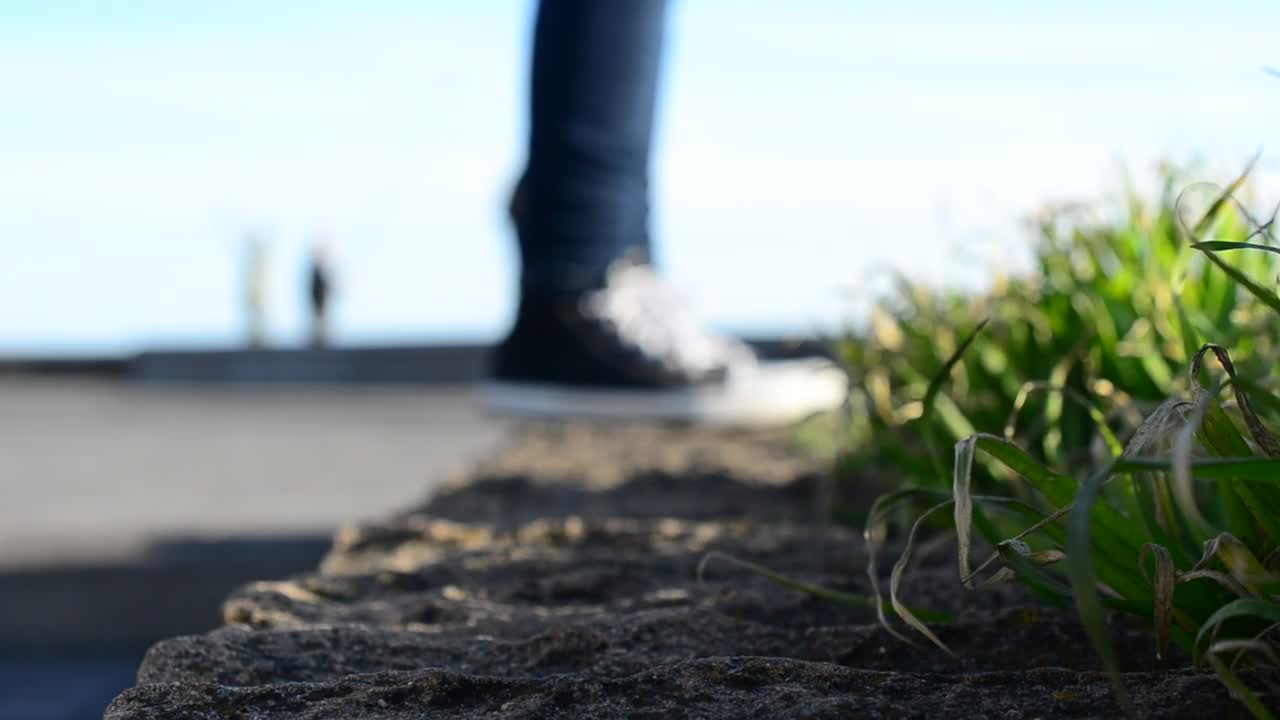 Free Video Stock Standing In The Way Of A Camera Live Wallpaper