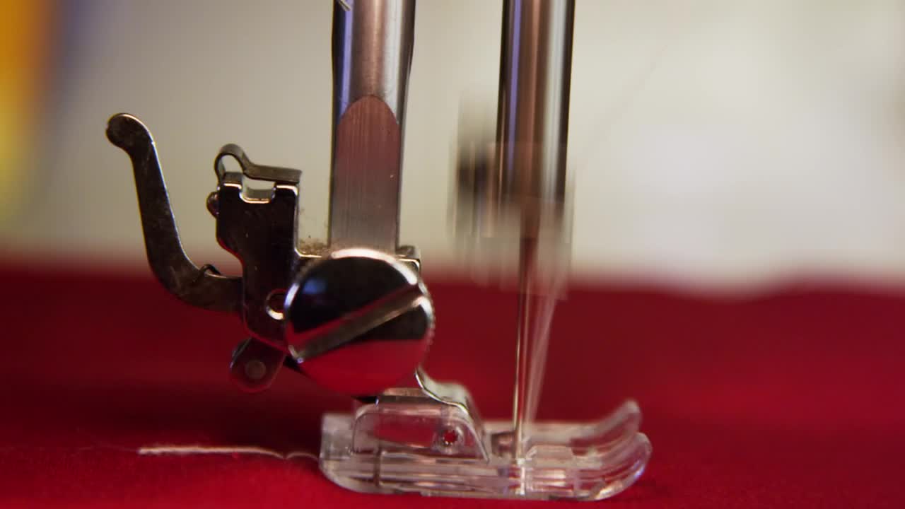 Free Video Stock Stitching Using A Sewing Machine Live Wallpaper