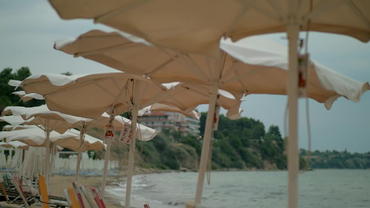 Free Video Stock Storm Coming In Over The Beach Live Wallpaper