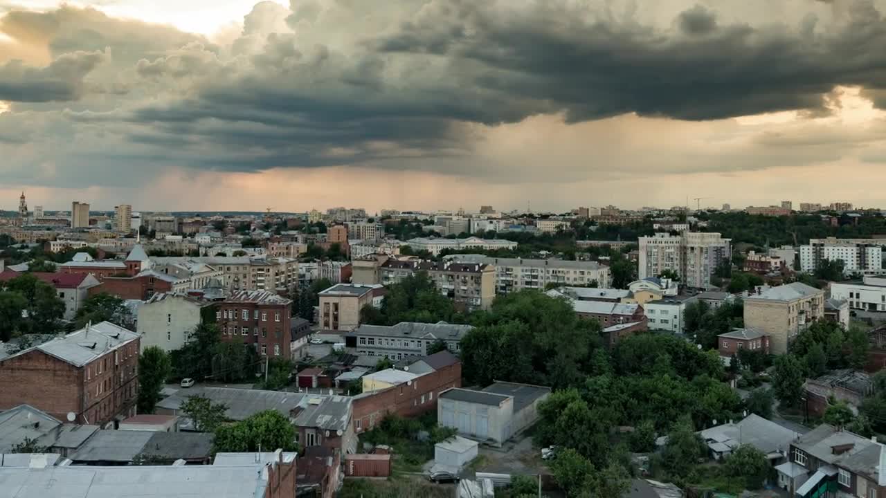 Free Video Stock Storm Over A Town Live Wallpaper