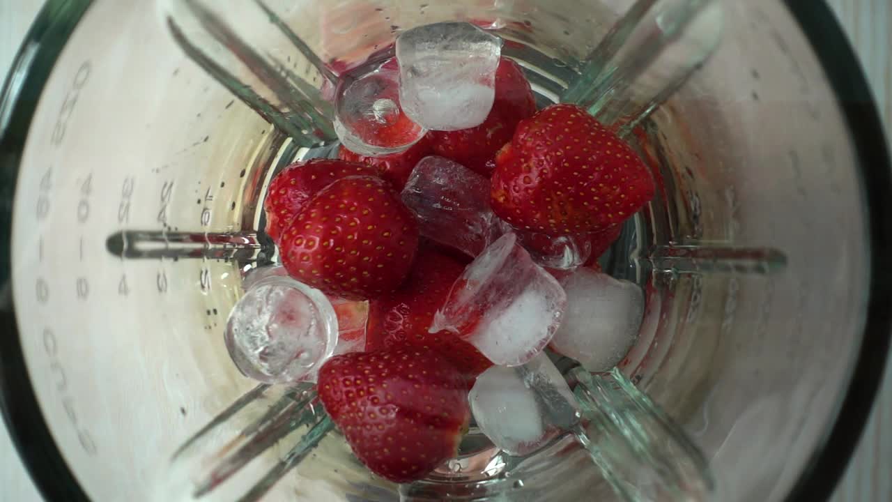 Free Video Stock Strawberries And Ice In The Blender Live Wallpaper