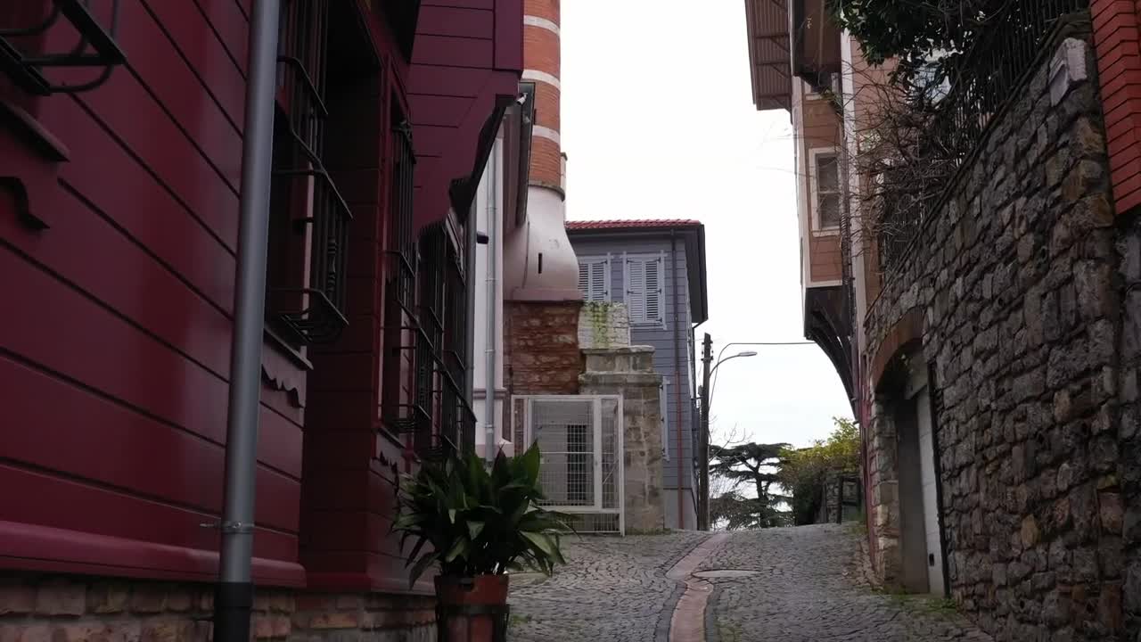 Free Video Stock Streets Of An Old City Live Wallpaper