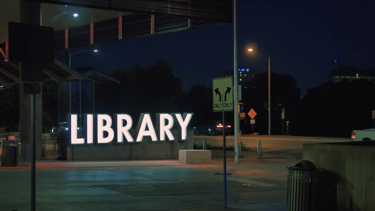 Free Video Stock Streets With Cars And People During One Night Live Wallpaper