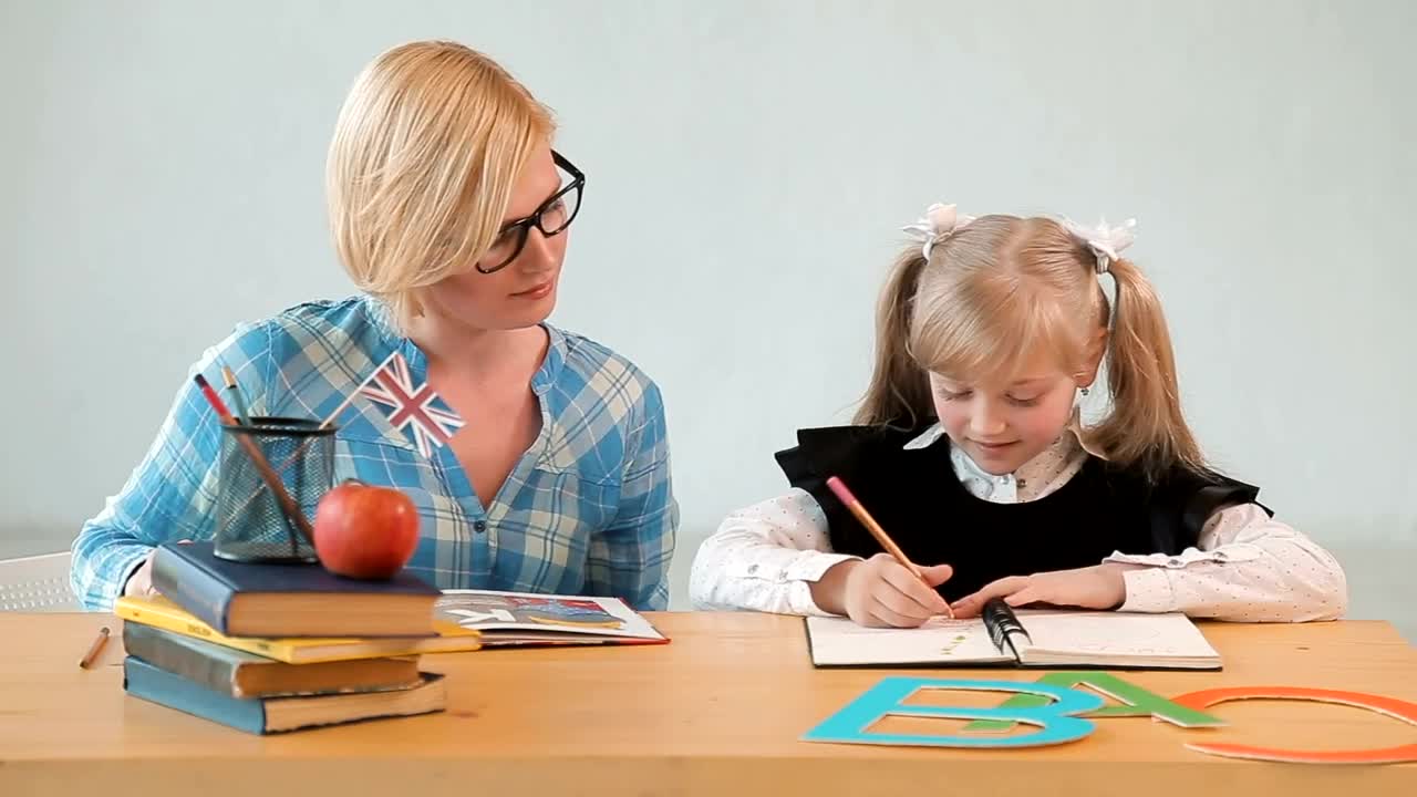 Free Video Stock Student Hi Fives Tutor While Studying In Classroom Live Wallpaper