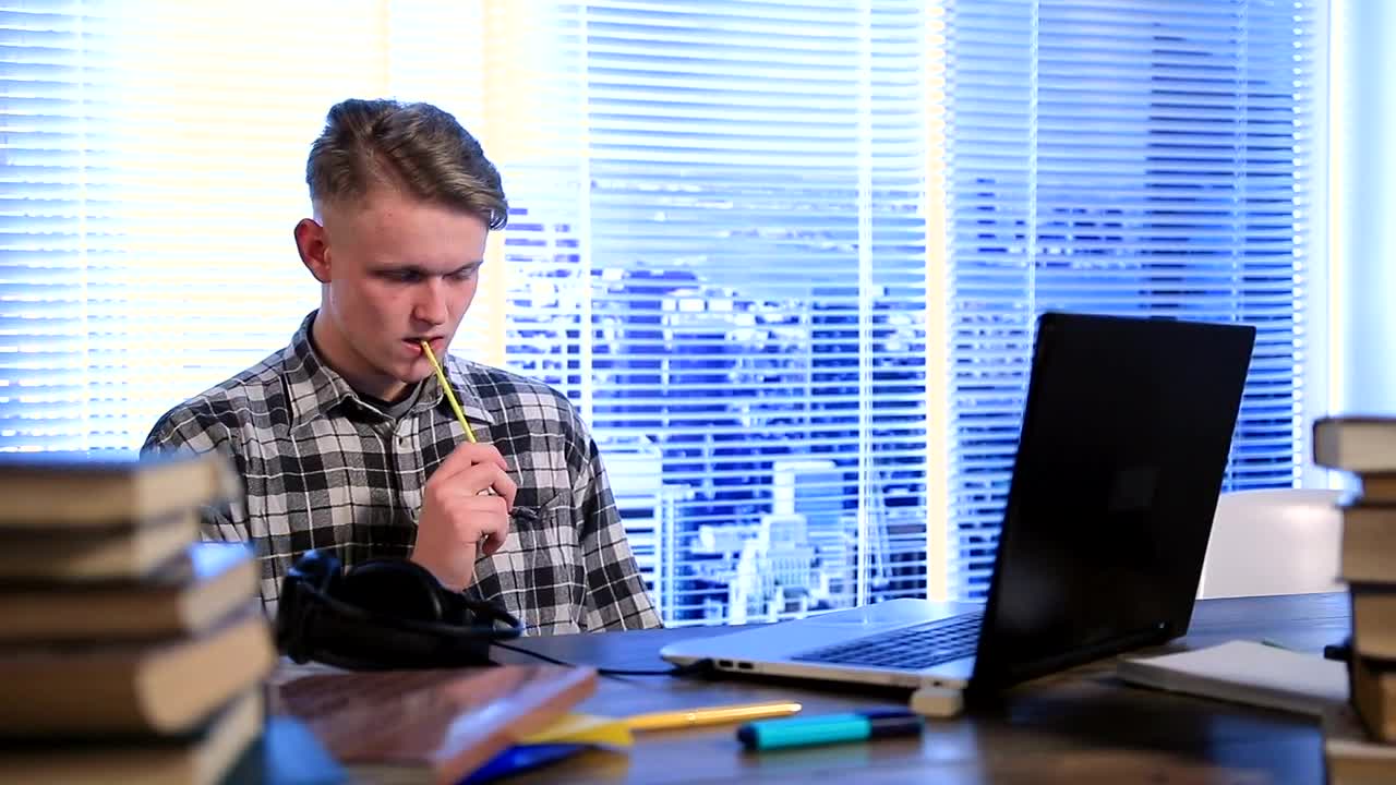 Free Video Stock Student Stuck On His Work Live Wallpaper