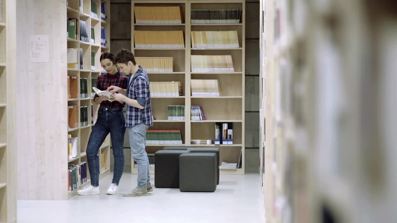 Free Video Stock Students At The Library Corridor Live Wallpaper