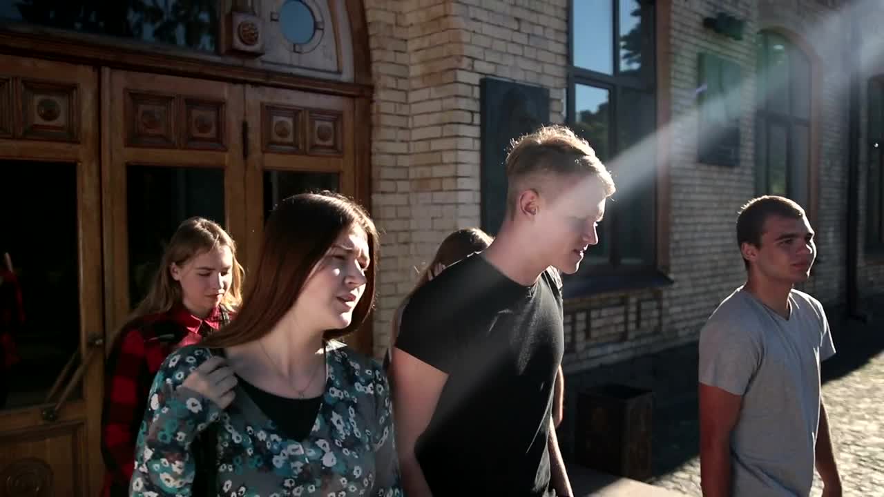 Free Video Stock Students Walking Away From Class Live Wallpaper