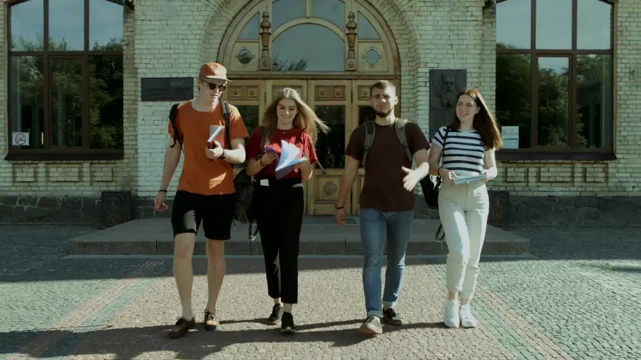 Free Video Stock Students Walking On A University Campus Live Wallpaper