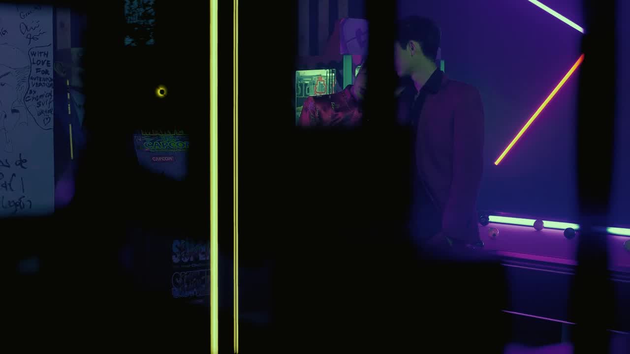 Free Video Stock Stylish Gangster Couple In A Game Room Live Wallpaper