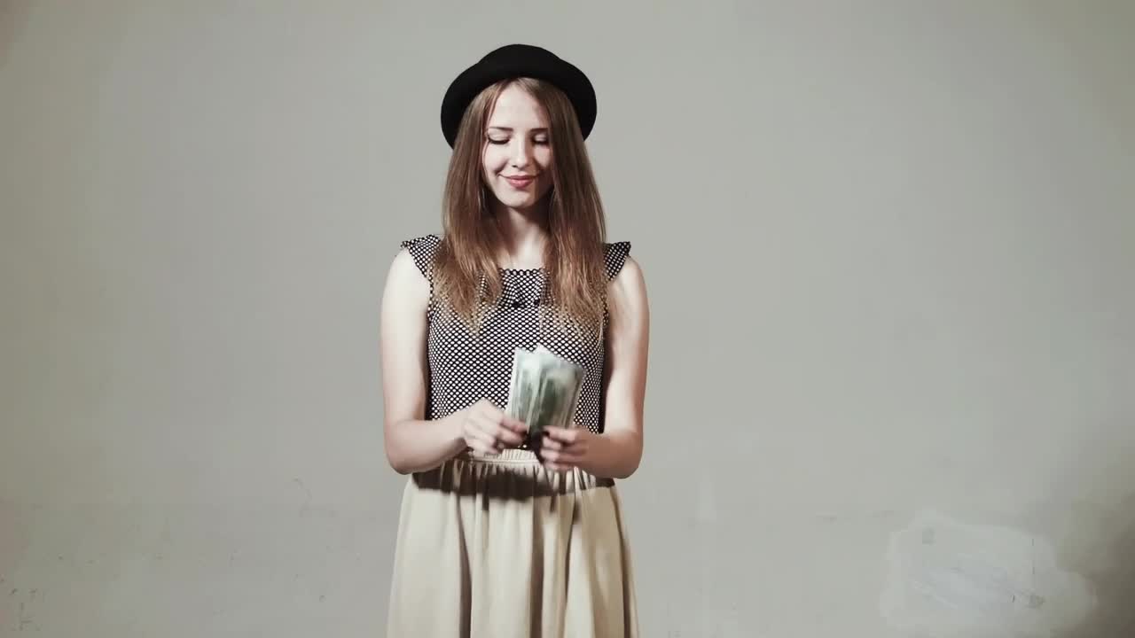 Free Video Stock Stylish Girl Throwing Money Live Wallpaper