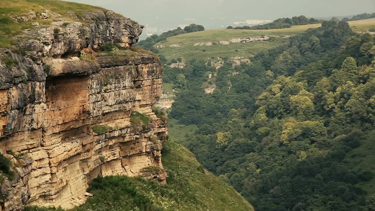 Free Video Stock Summer In The Mountains Live Wallpaper