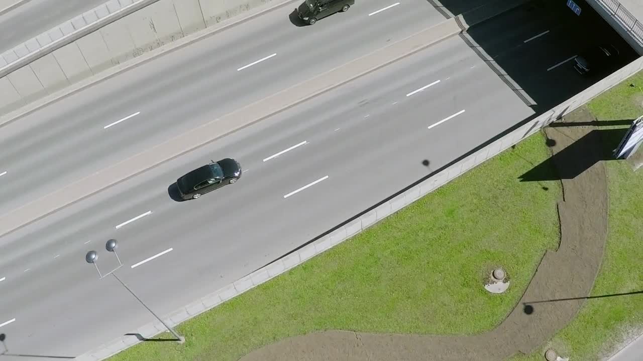 Free Video Stock Summer Traffic Over A Metal Bridge Live Wallpaper