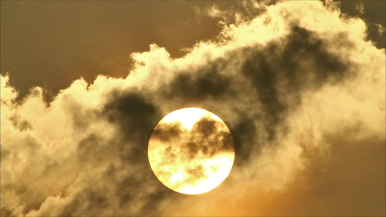 Free Video Stock Sun Shining Brightly Behind The Clouds Live Wallpaper