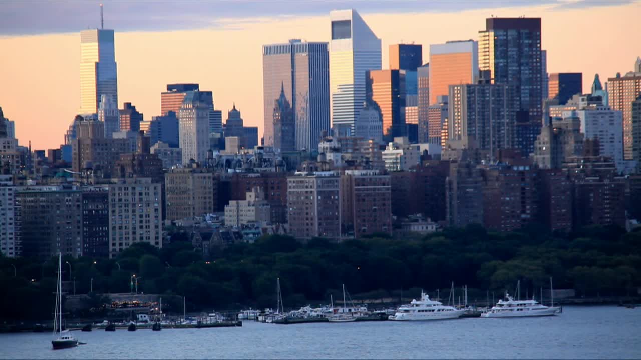 Free Video Stock sunrise over a small harbor Live Wallpaper