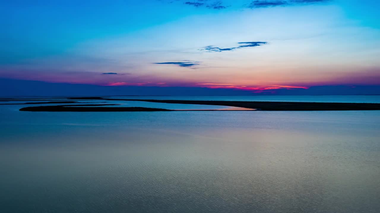 Free Video Stock sunrise seen from a river landscape Live Wallpaper