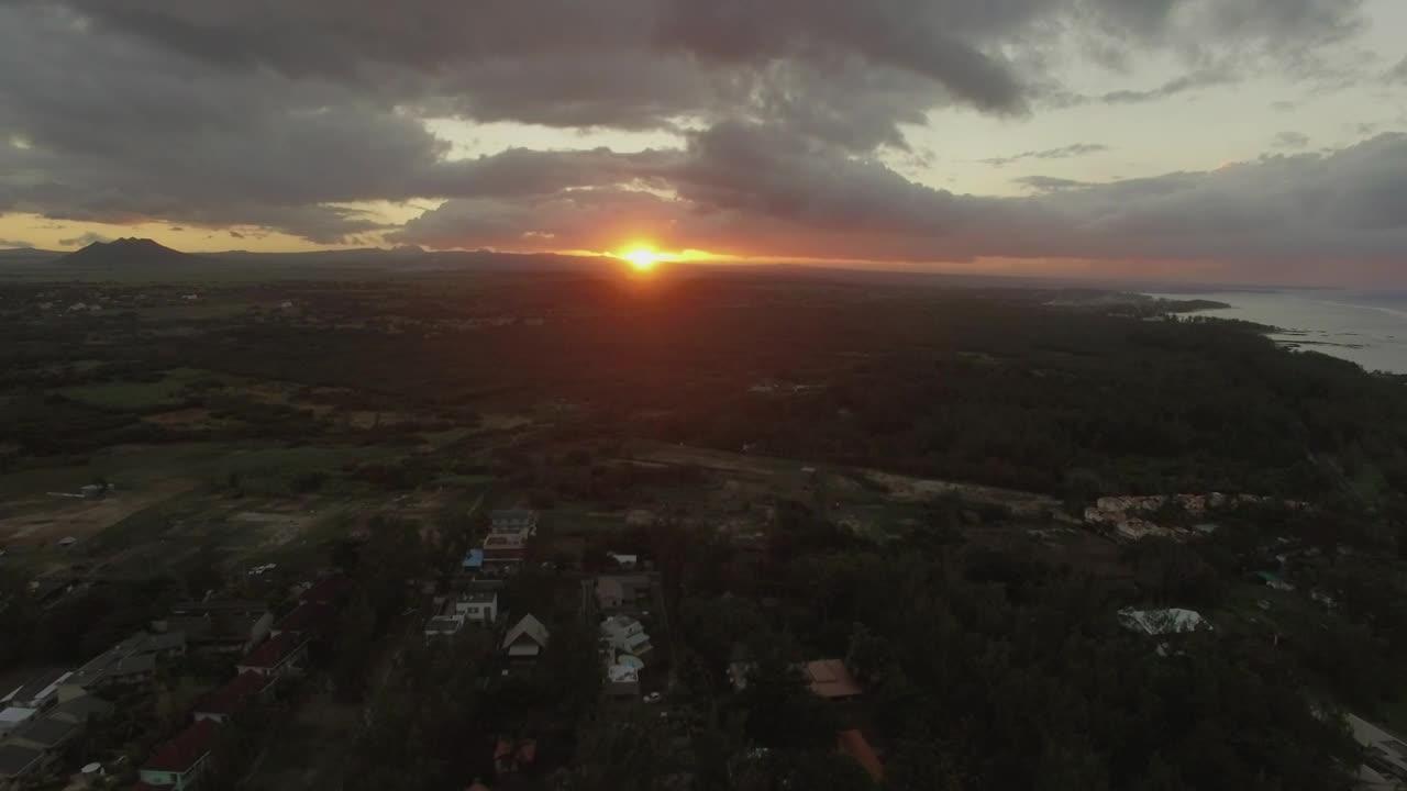 Free Video Stock sunset falling in the distance Live Wallpaper