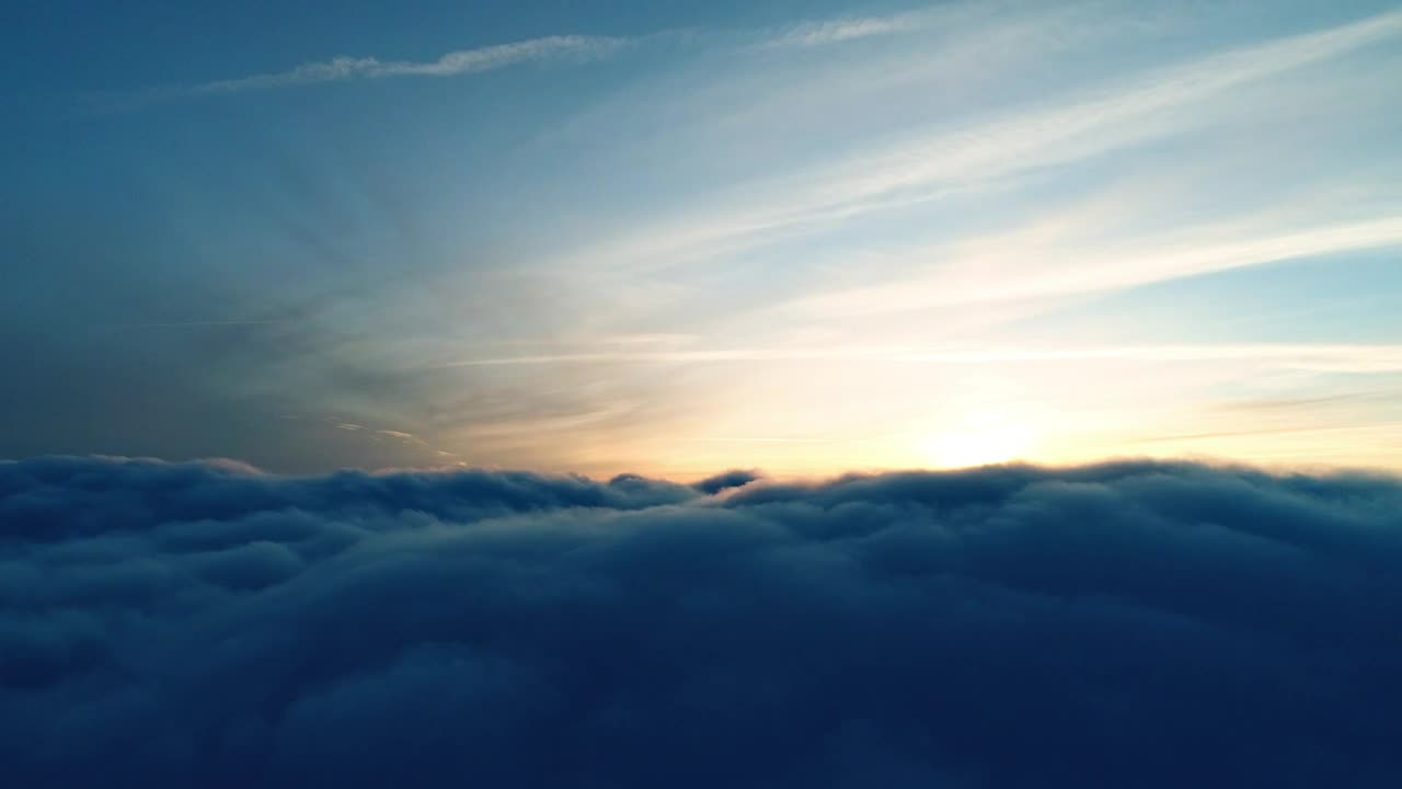 Free Video Stock sunset seen above cloud level Live Wallpaper