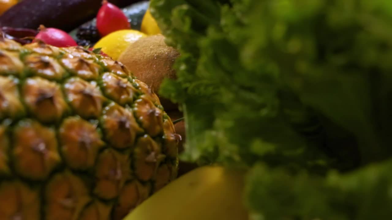 Free Video Stock surface covered with many fruits and vegetables seen in detail Live Wallpaper