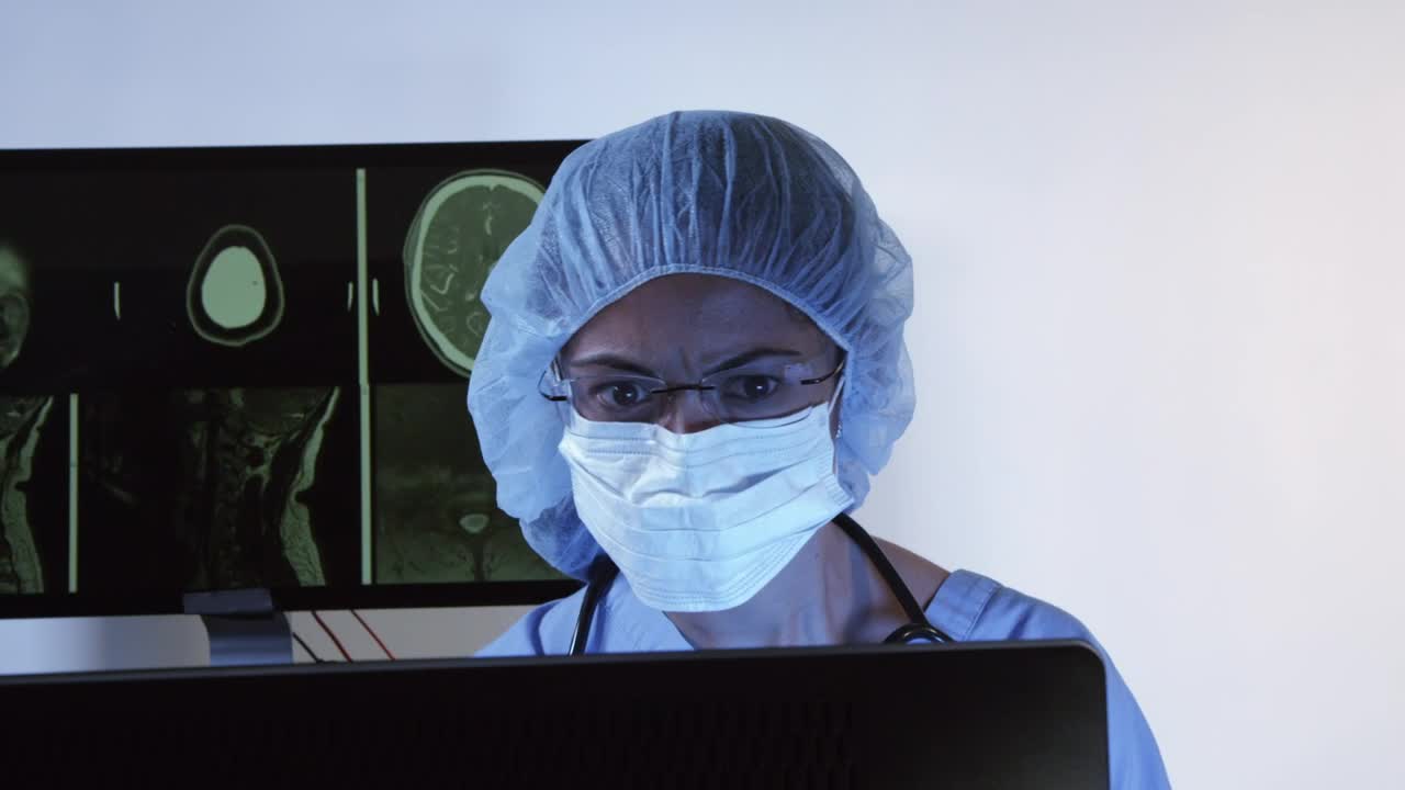 Free Video Stock surgeon reviewing ct scans Live Wallpaper