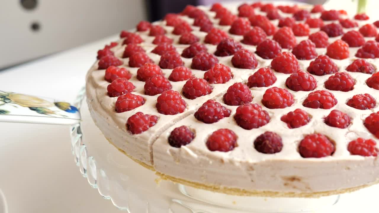 Free Video Stock sweet cake seen up close Live Wallpaper