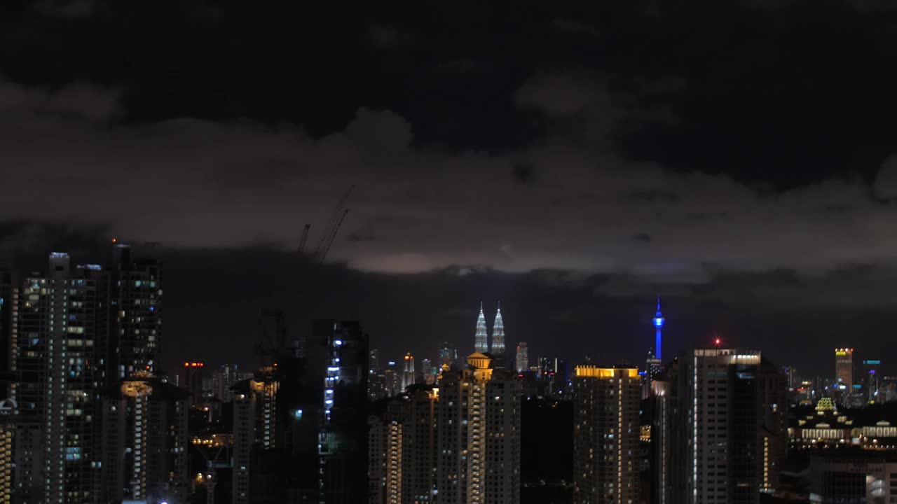 Free Video Stock swimming in an infinity pool at night Live Wallpaper